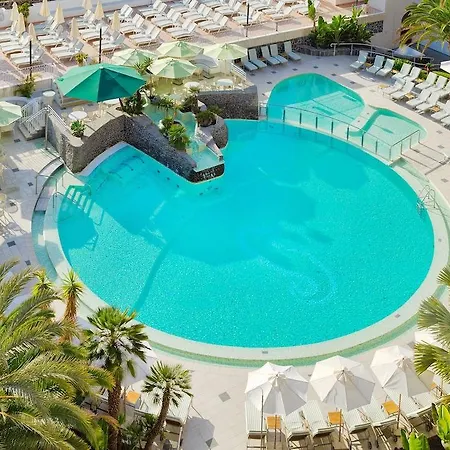 Seaside Sandy Otel 4*